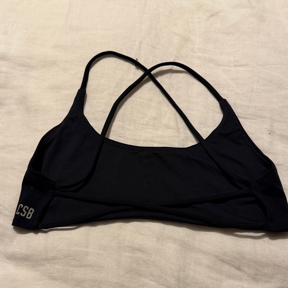 Sleek Black Sports Bra with Crossback Design